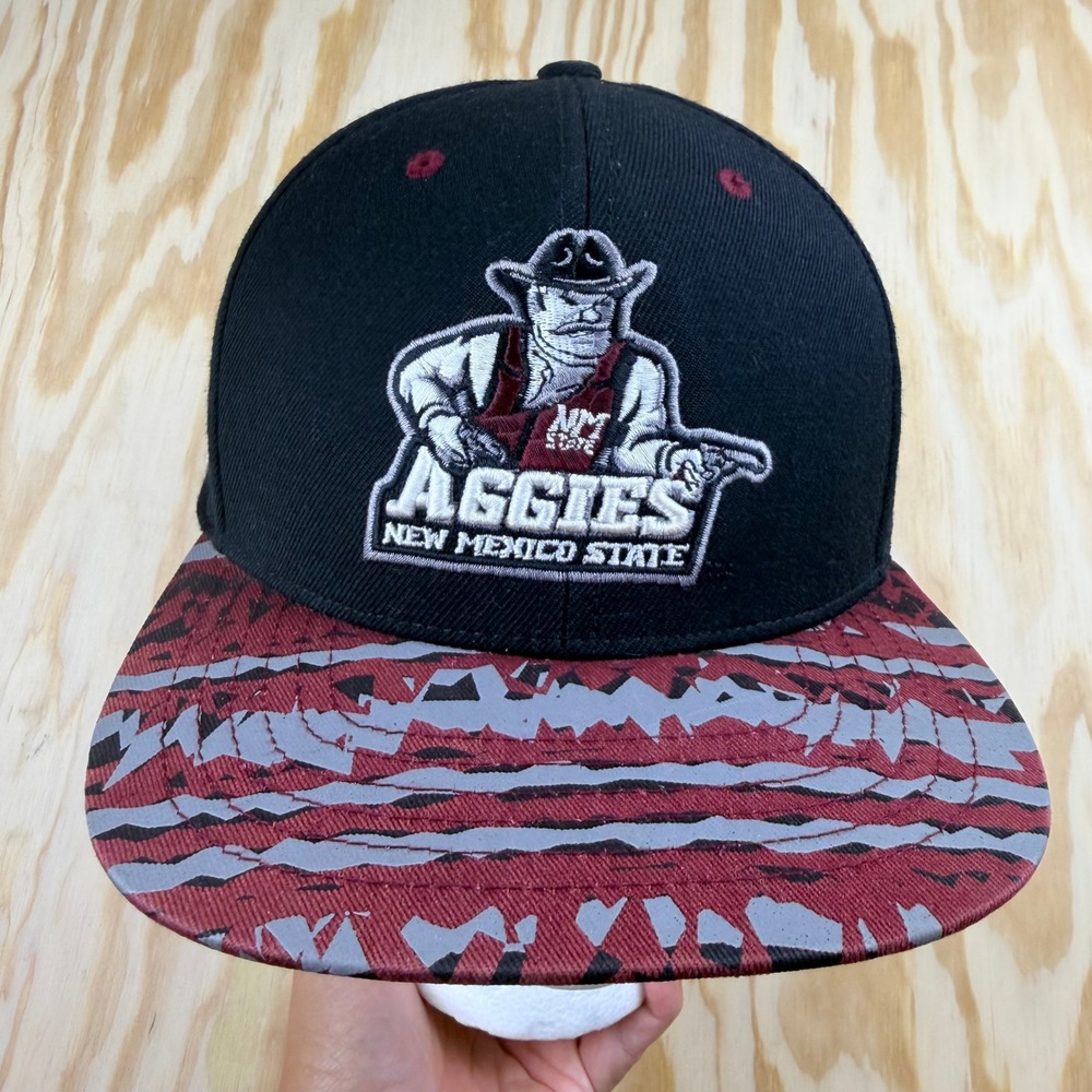 Top of the World New Mexico State Aggies Snapback Hat Black Maroon Pattern Brim